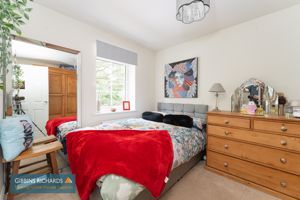 Bedroom- click for photo gallery